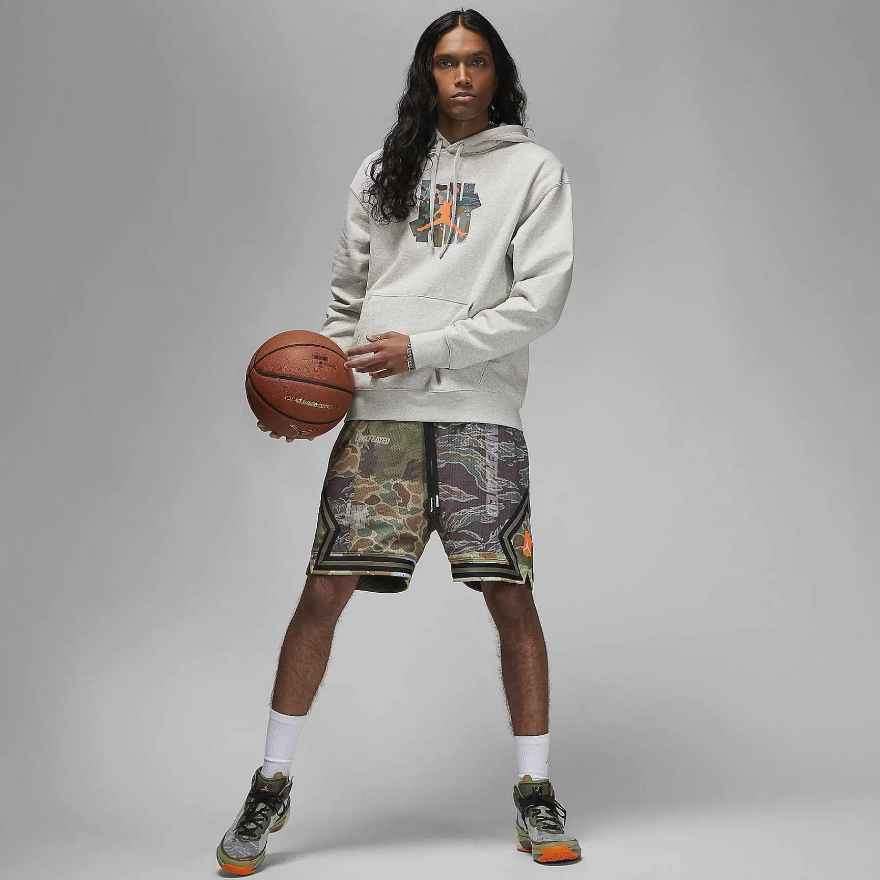 Jordan-Nike Jordan Jordan X Undefeated