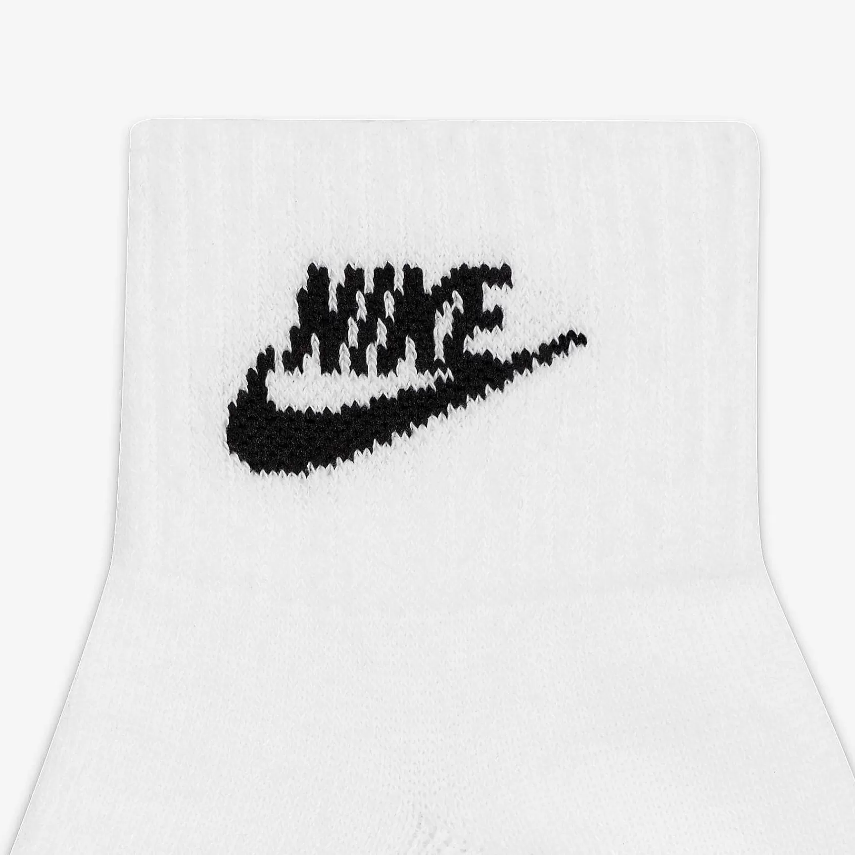 Nike Everyday Essential