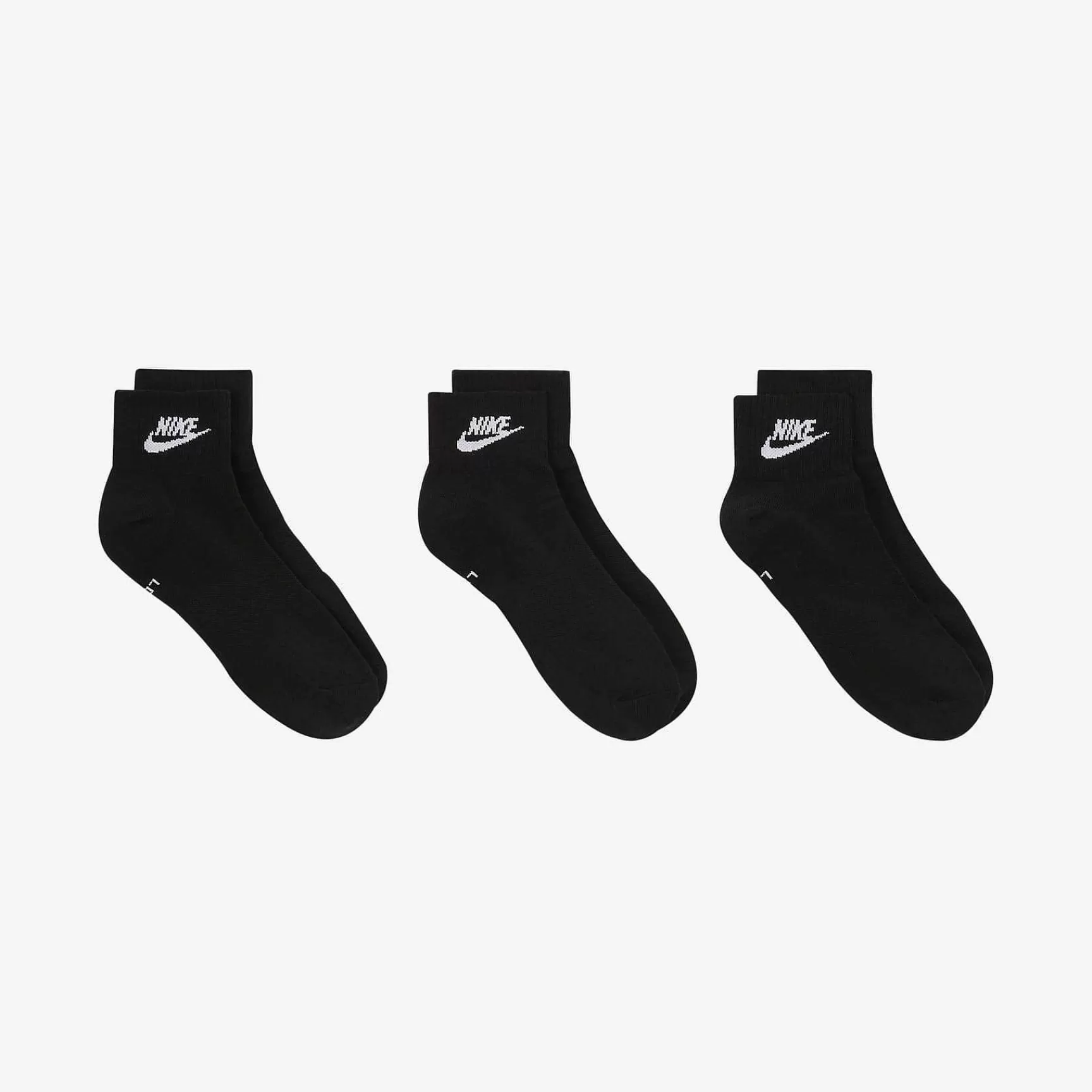 Nike Everyday Essential