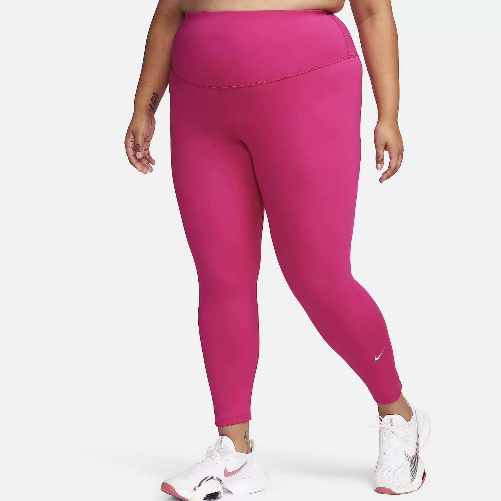 Plus Size-Nike Plus Size One