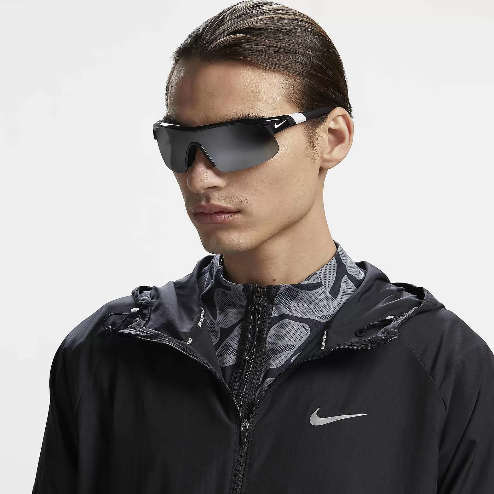 Nike Show X1