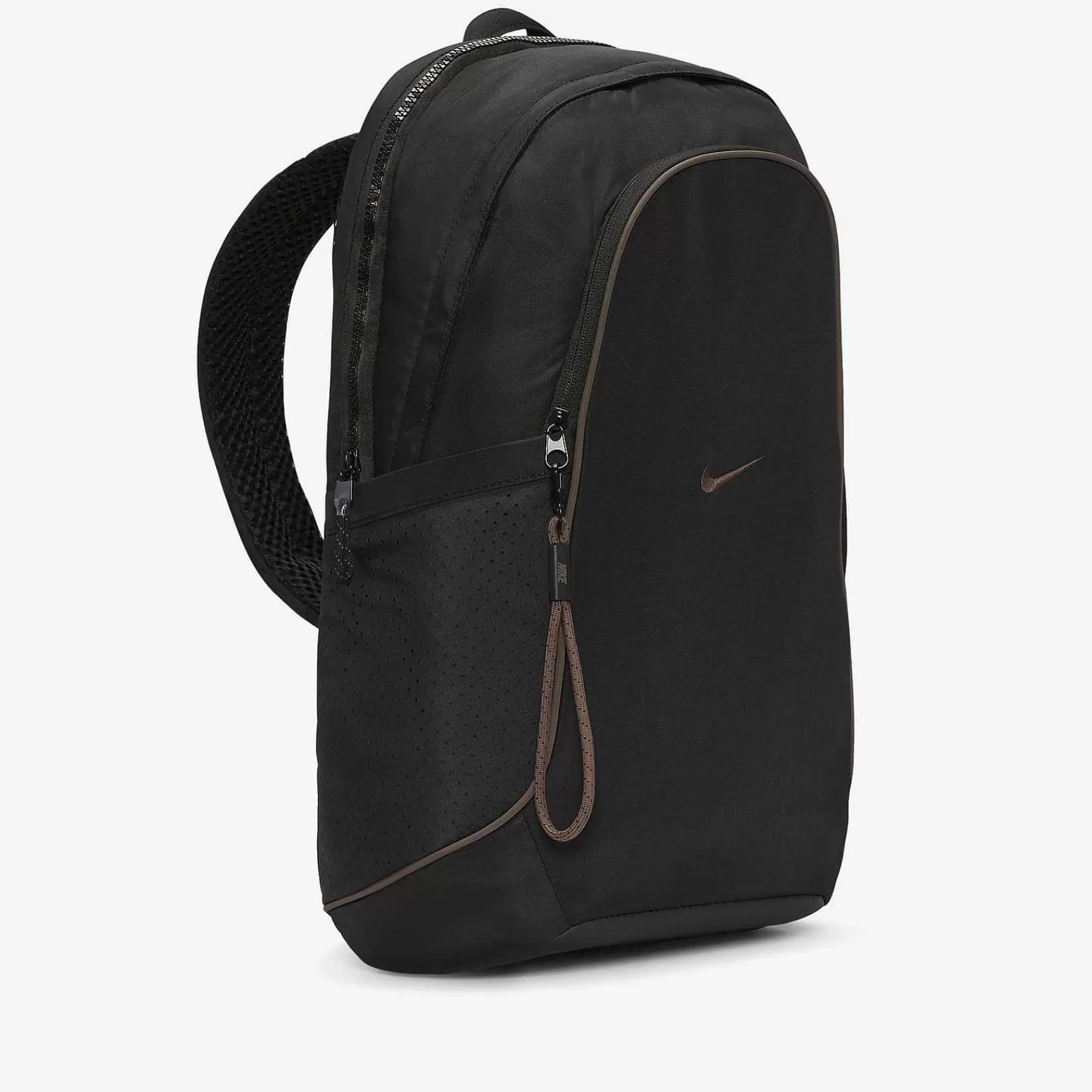 Nike Sportswear Essentials