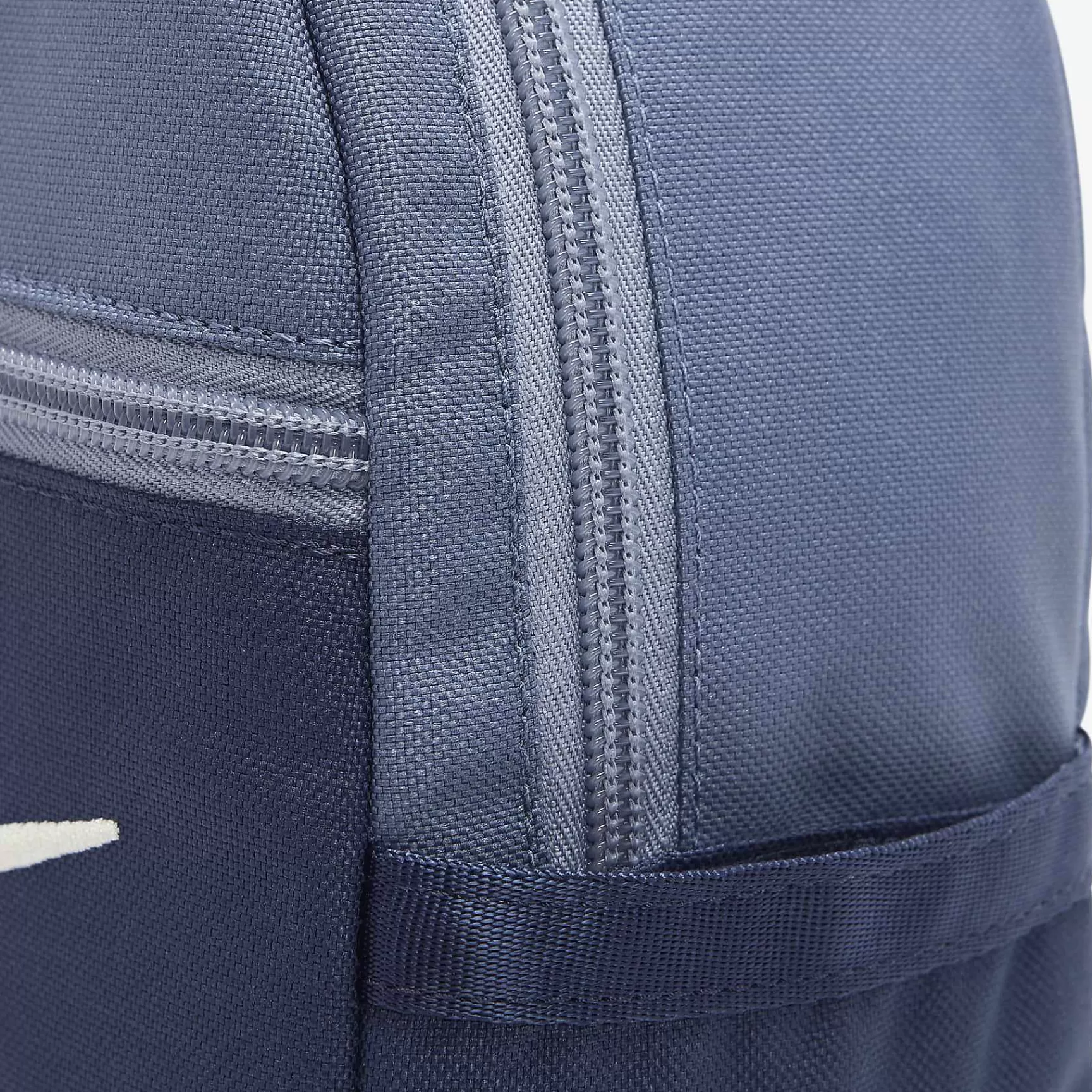 Nike Sportswear Futura 365