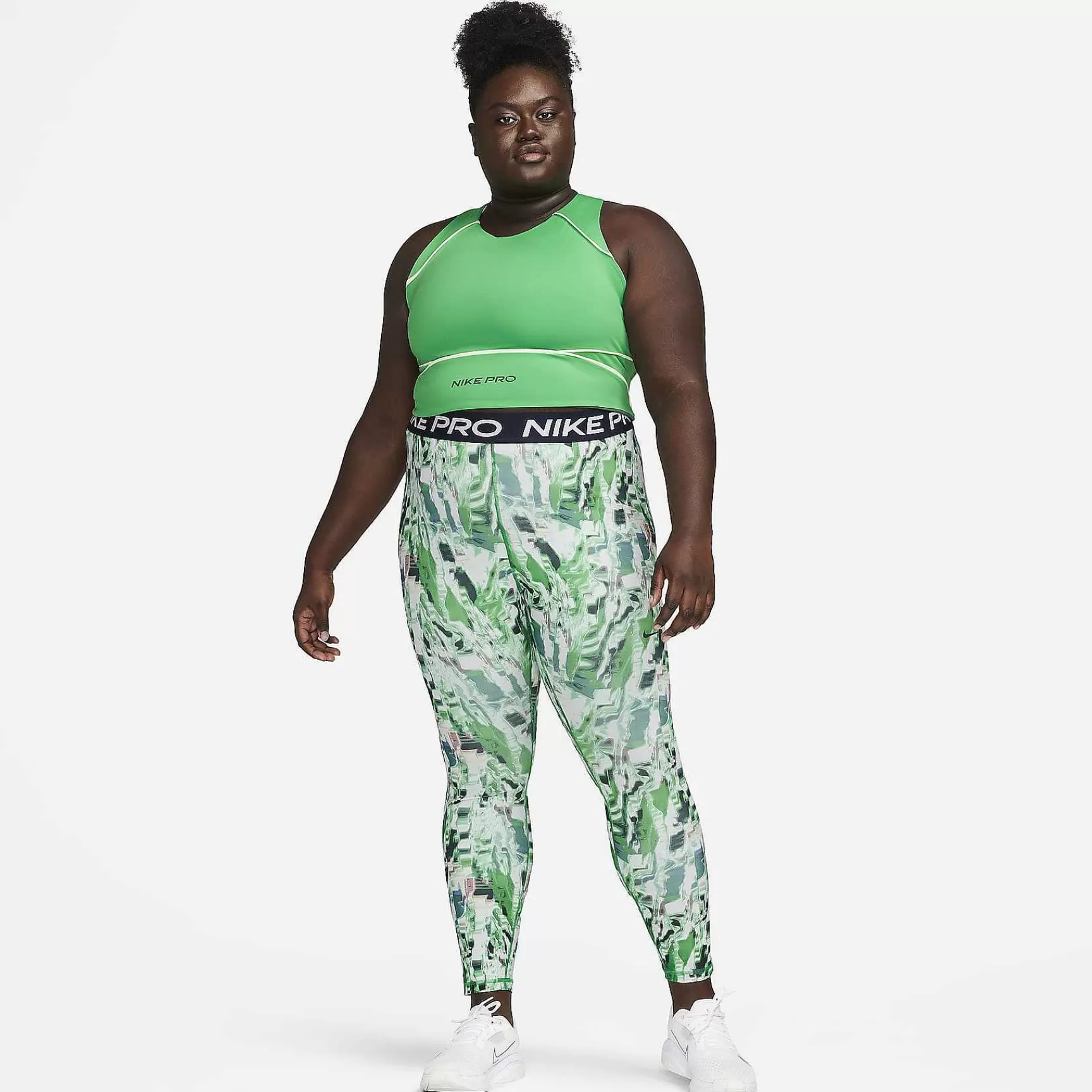 Plus Size-Nike Plus Size pro Dri-Fit